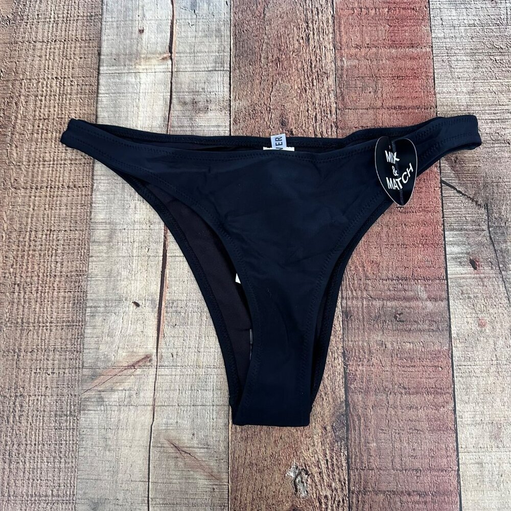 Forever 21 black bikini swimwear bottoms women's small